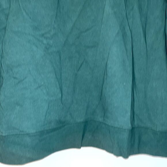 Holiday Editions Santa sweatshirt - Picture 8 of 8